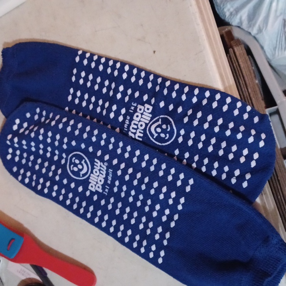 Pillow Paws slipper socks size 3xl